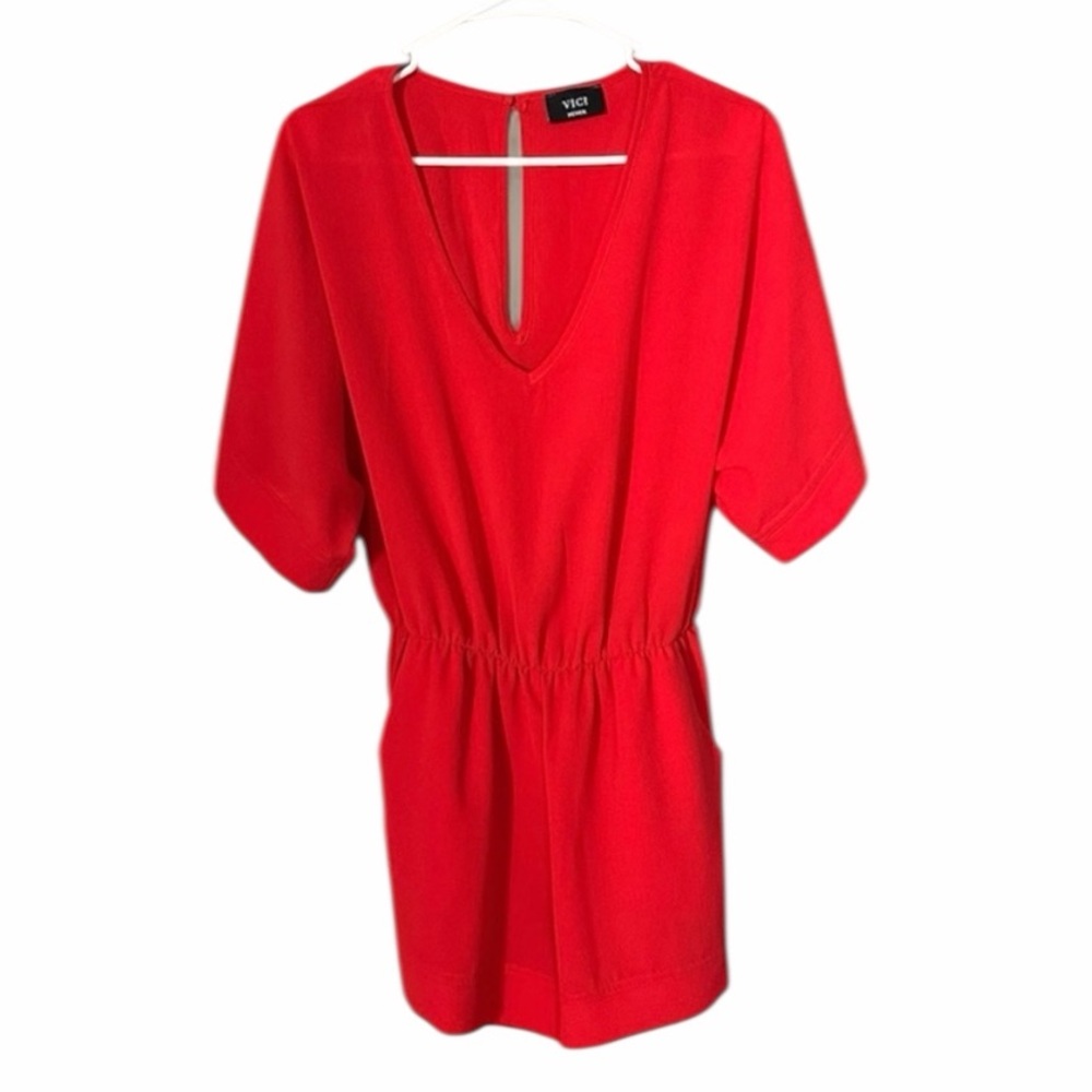 Vici Women’s Vibrant Red V Neck Romper
Size Medium - PTP 19.5” Pre-Loved